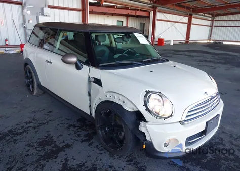 2014 Mini Clubman Cooper z USA, uszkodzony, nr VIN WMWZF3C55ET492283
